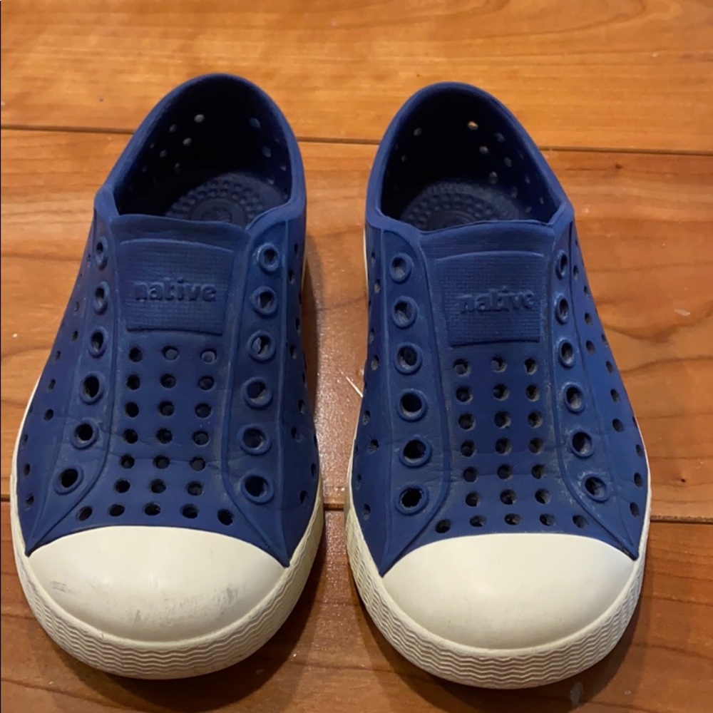 Natives size 7